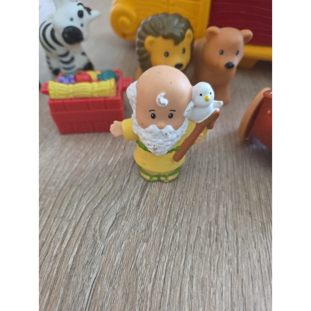 Fisher-Price Little People Noah's Ark Boat Figures Noah BMM06 Vintage Playset